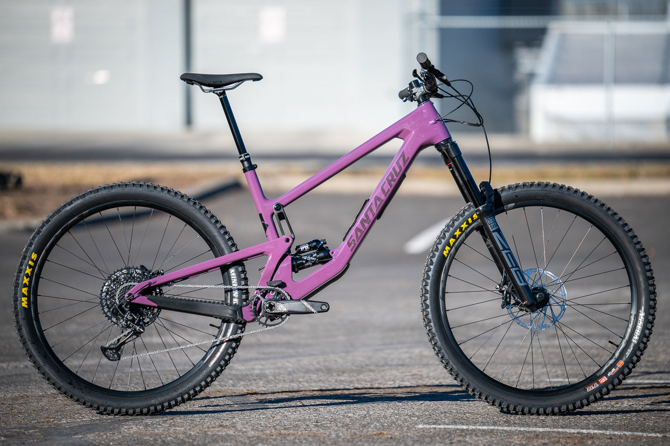 Santa Cruz Megatower 2 Carbon 29 | R Kit - The Bike Hub
