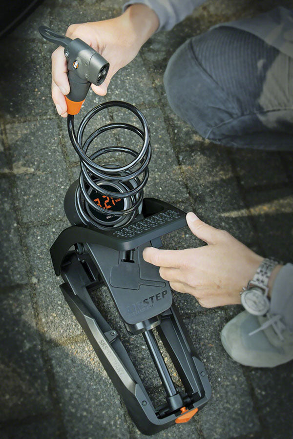 SKS Airstep Digital Foot Pump - 102 psi Black