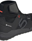 Five Ten Trailcross GTX Flat Shoes - Mens Core BLK / DGH Solid Gray / FTWR White 12.5